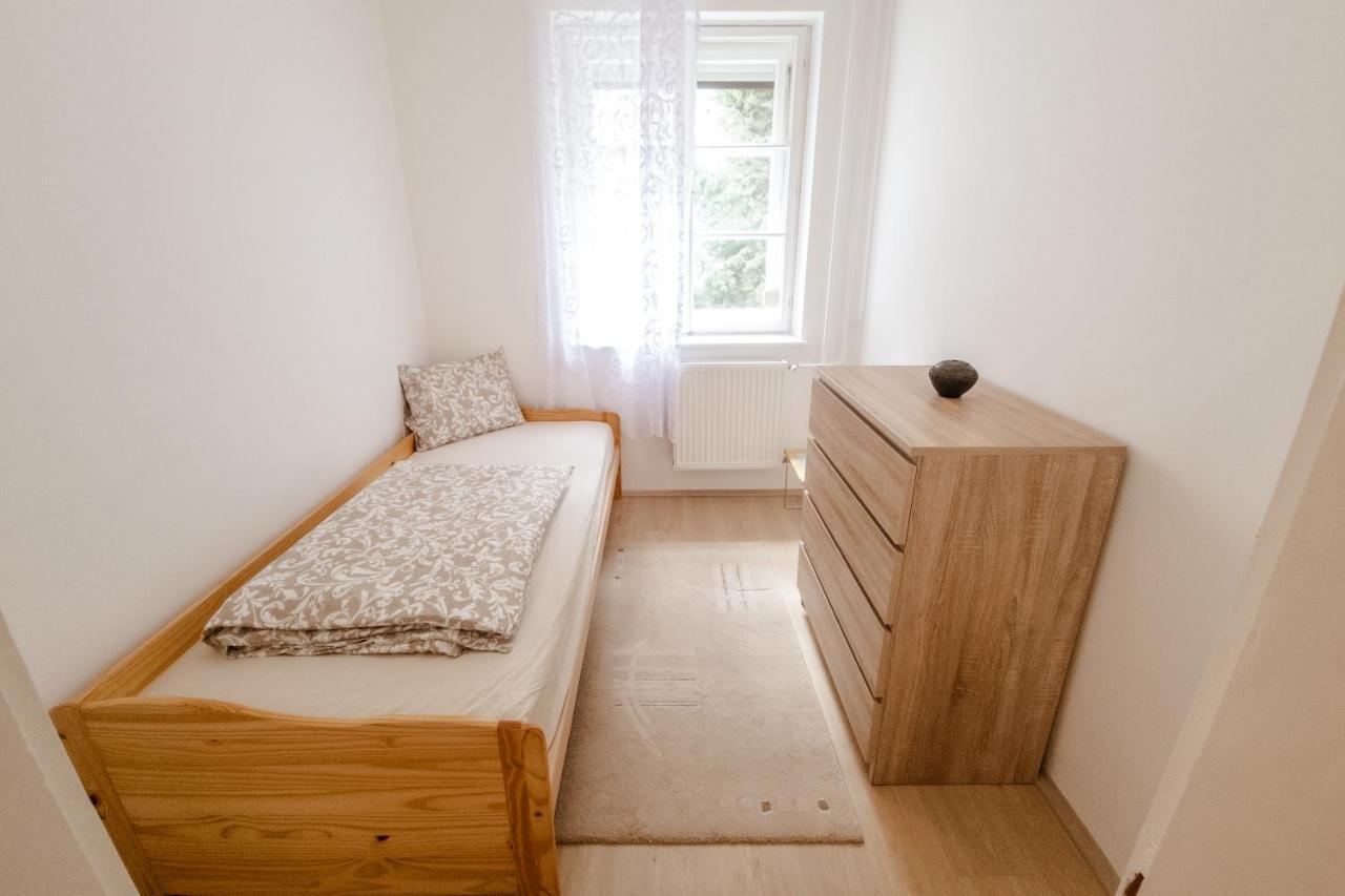 Kiraly40 Apartman Печ Екстериор снимка